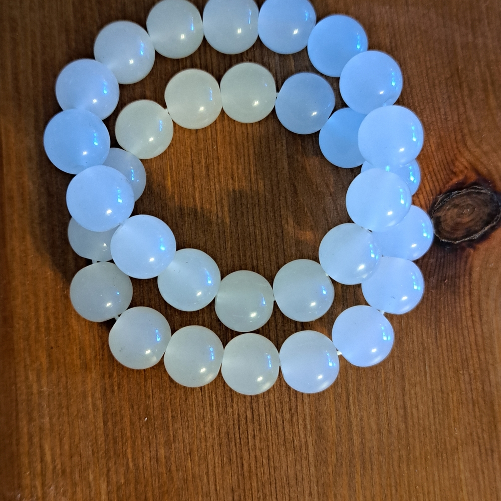 White Stretch Beaded Bracelet for Women - Simple Chic Accessory